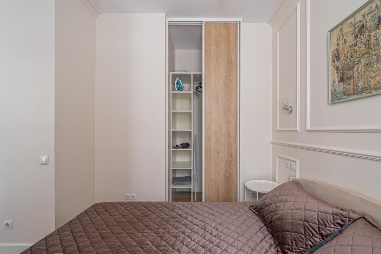 Stylish Studio Close To City Center, Cafes & Parks & Local Dining Riga Exterior foto