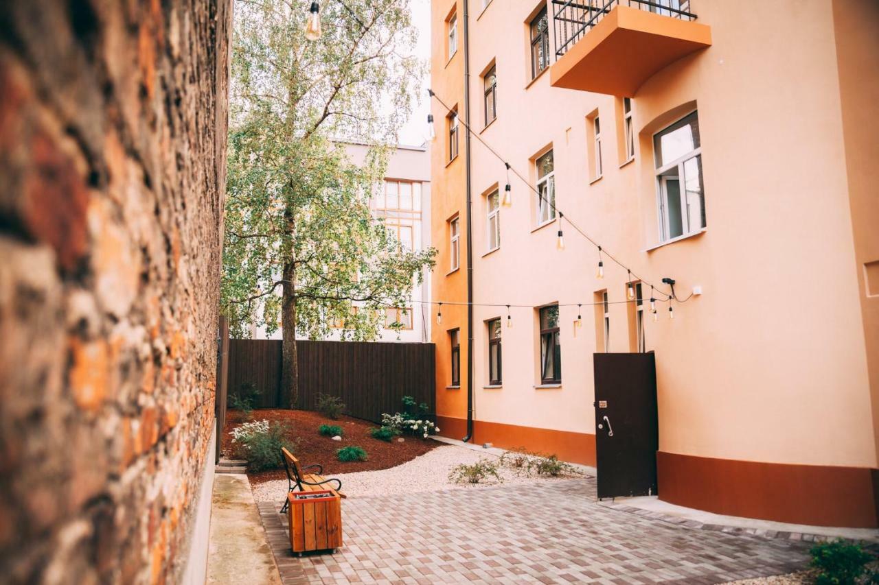 Stylish Studio Close To City Center, Cafes & Parks & Local Dining Riga Exterior foto